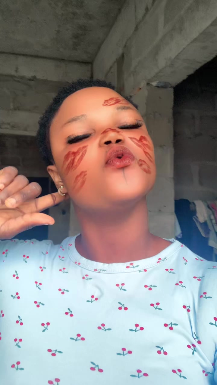 @Anikeade💕💕🥹