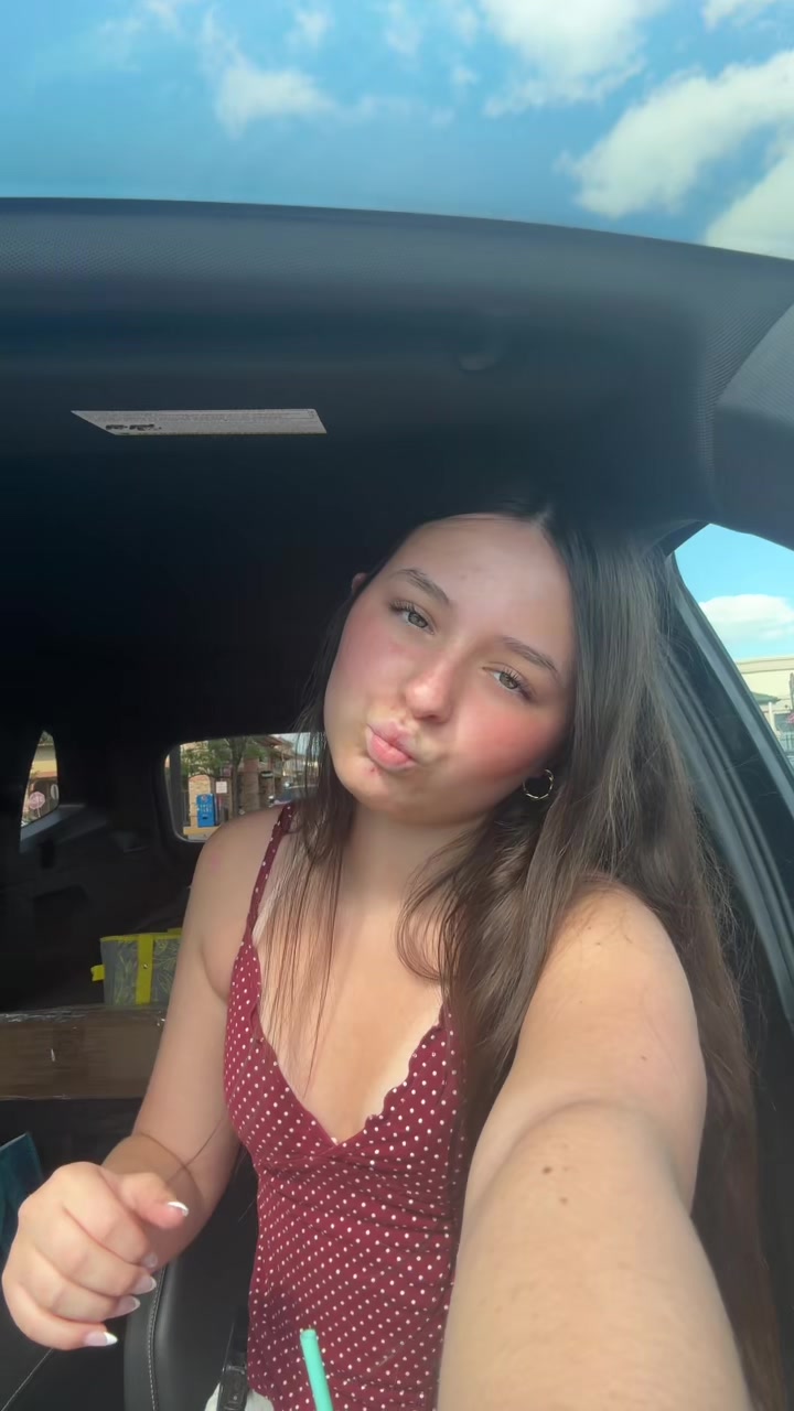 @MACKENZIE🩷🩷