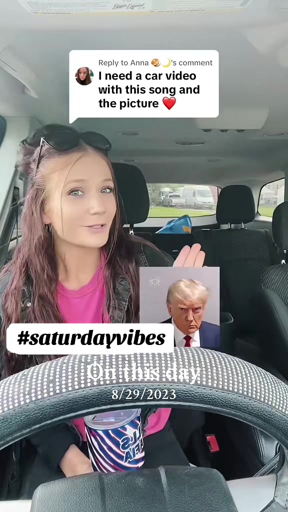 @Reneeinhercar