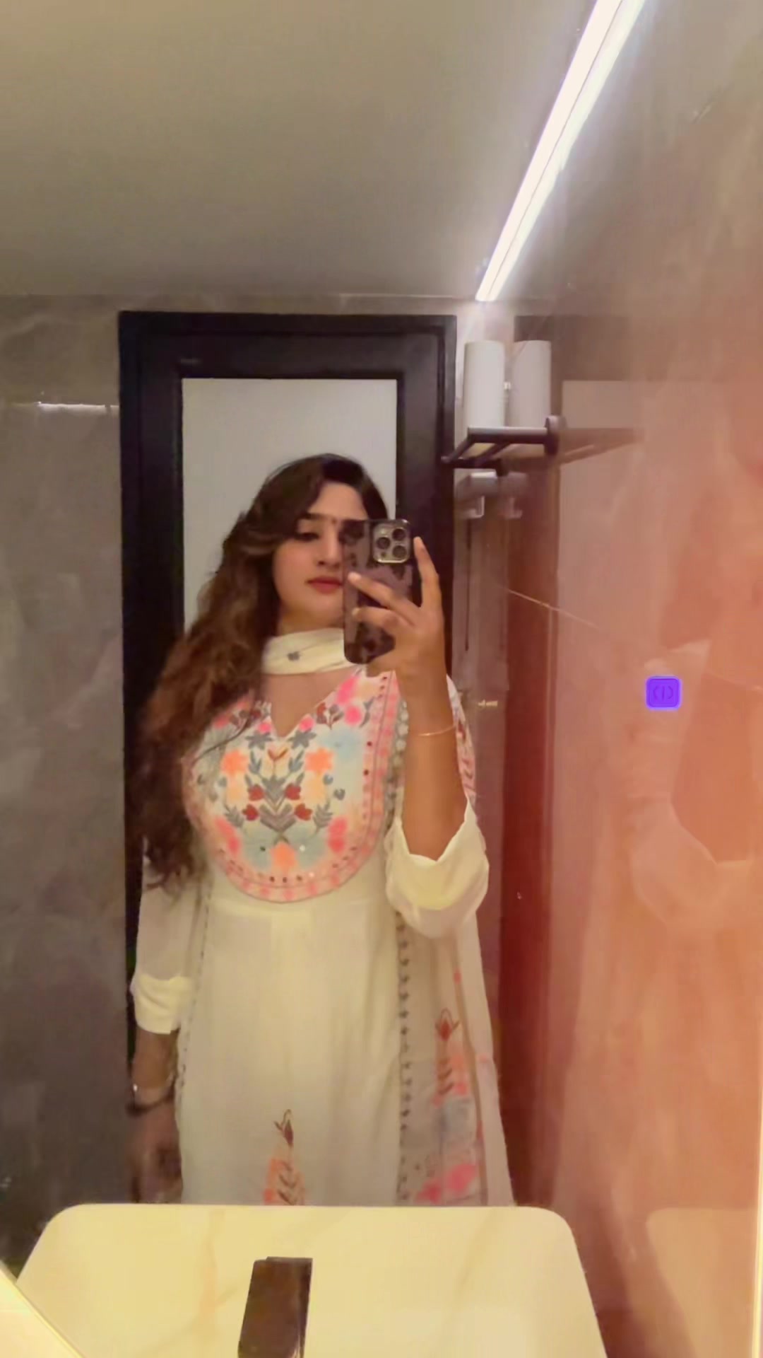 @𝐌𝐞𝐞𝐧𝐚𝐤𝐒𝐡𝐢_𝐧𝐲𝐚🦜🧚