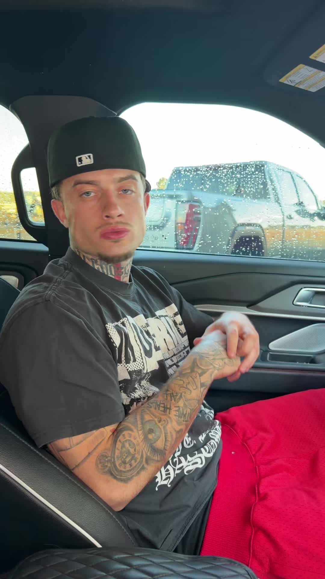 @Danoto 🦇