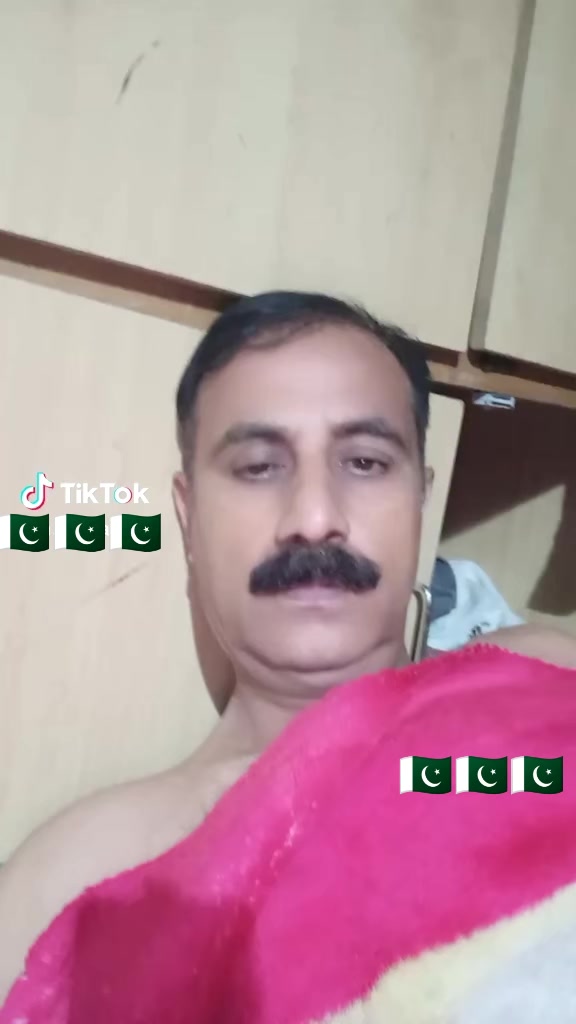 @ONLY Pakistani Daddy👍