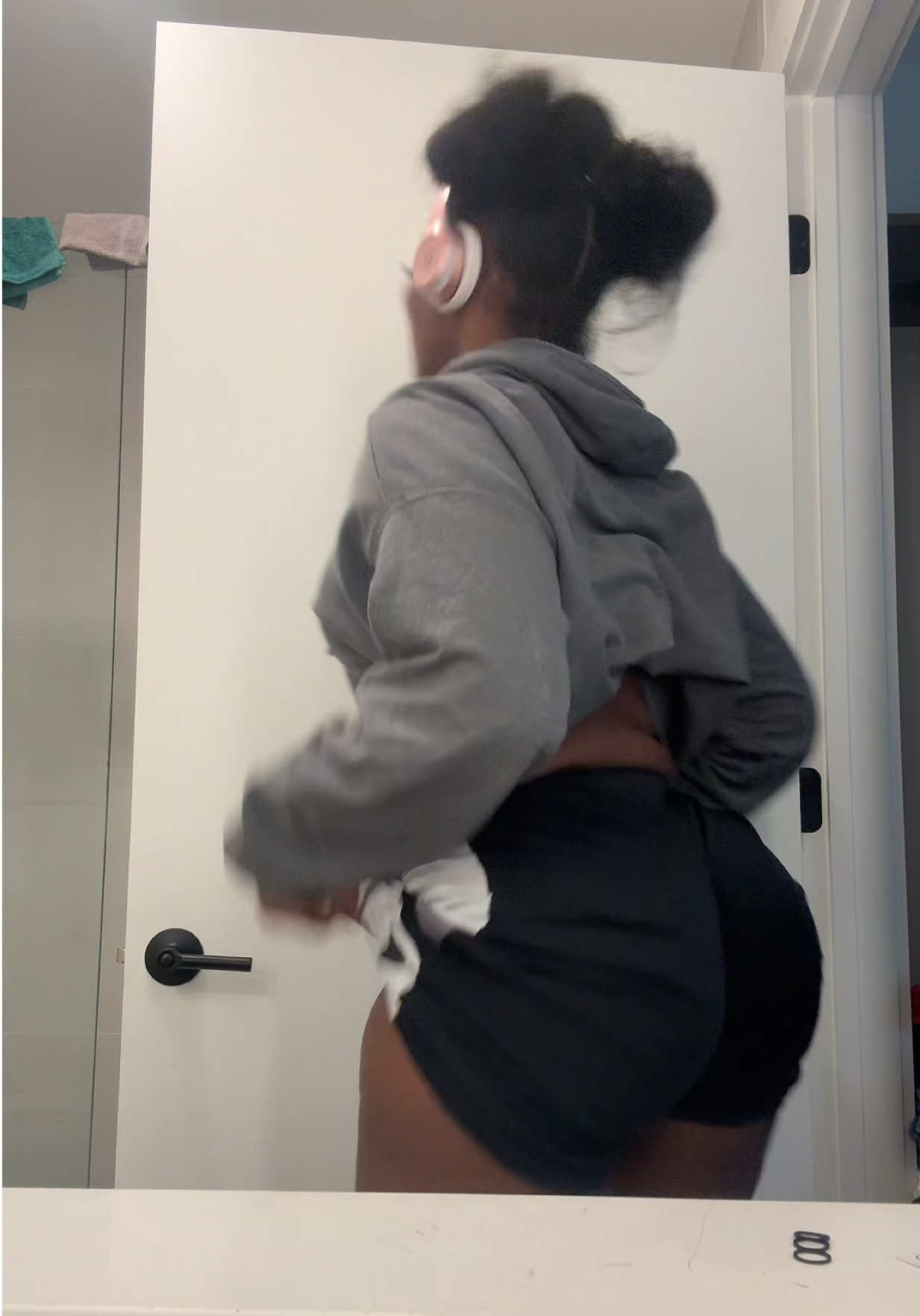 @ShyDior