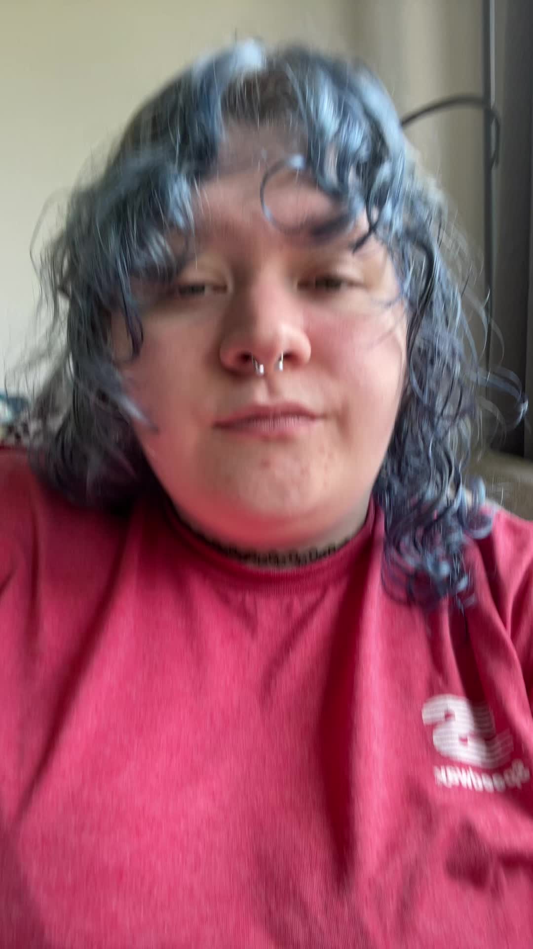 @𝓕𝓾𝔃𝔃𝔂 <3