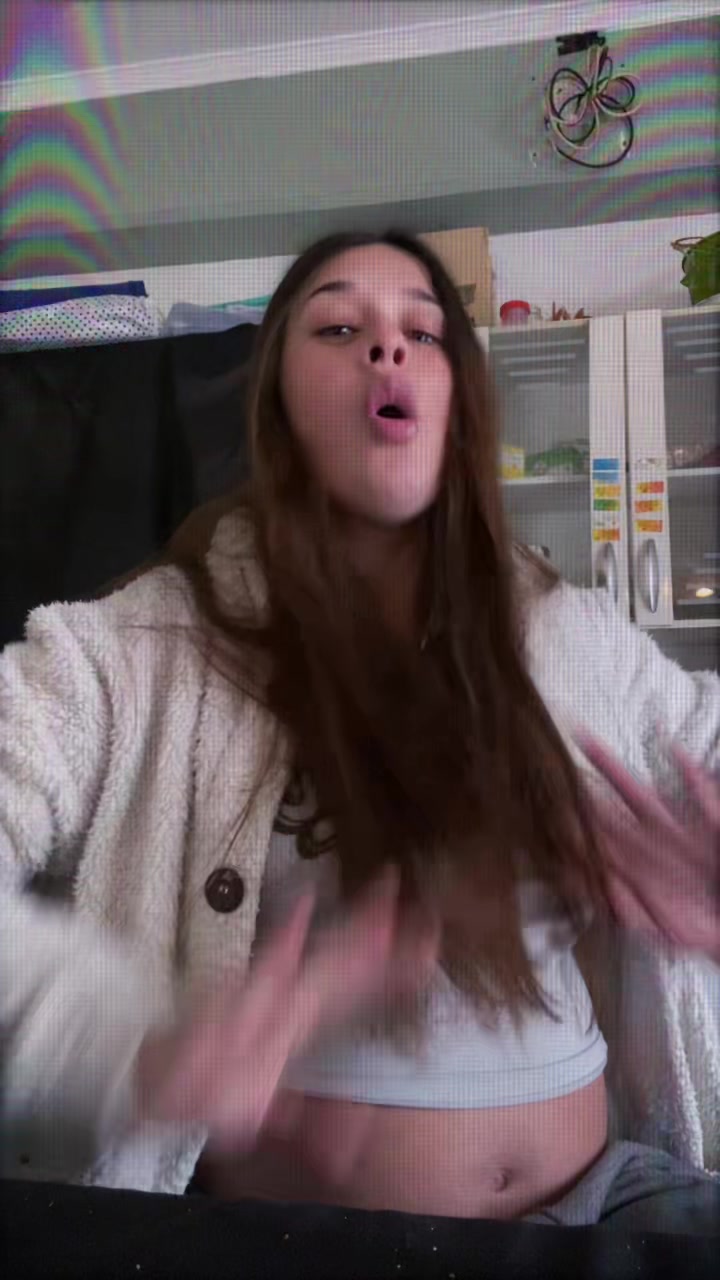 @valeemacallister