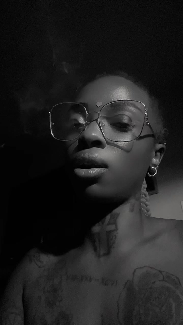 @PR3TTYFACE_DEE
