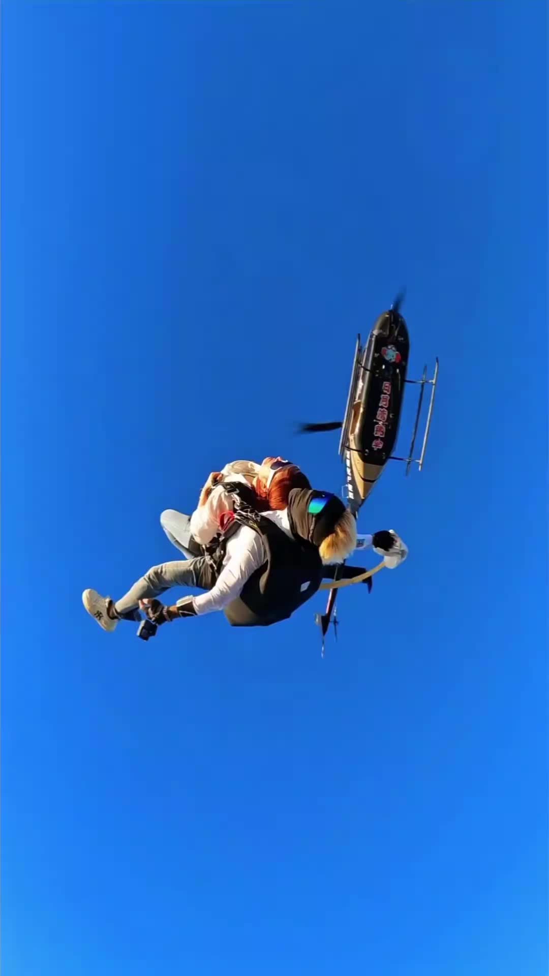 @onlyfanskydiving