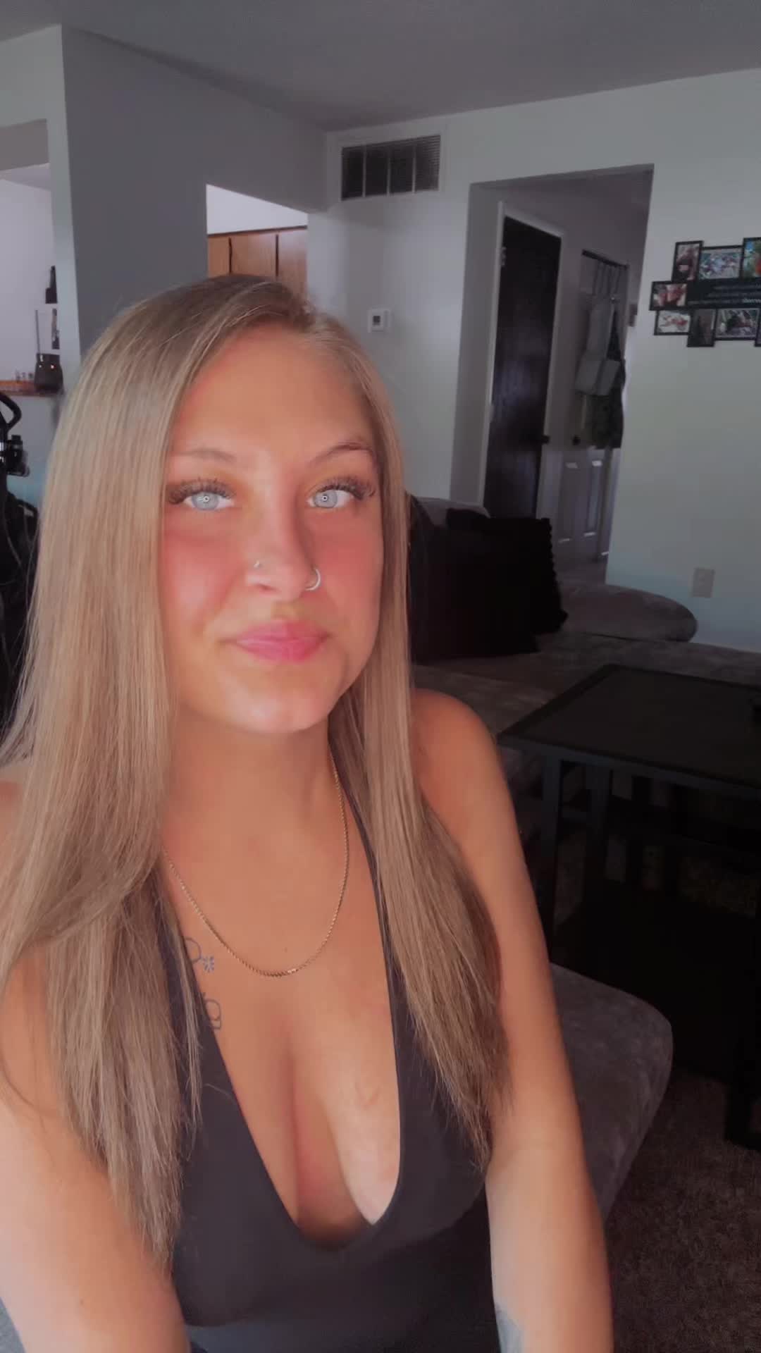 @mama_kait_