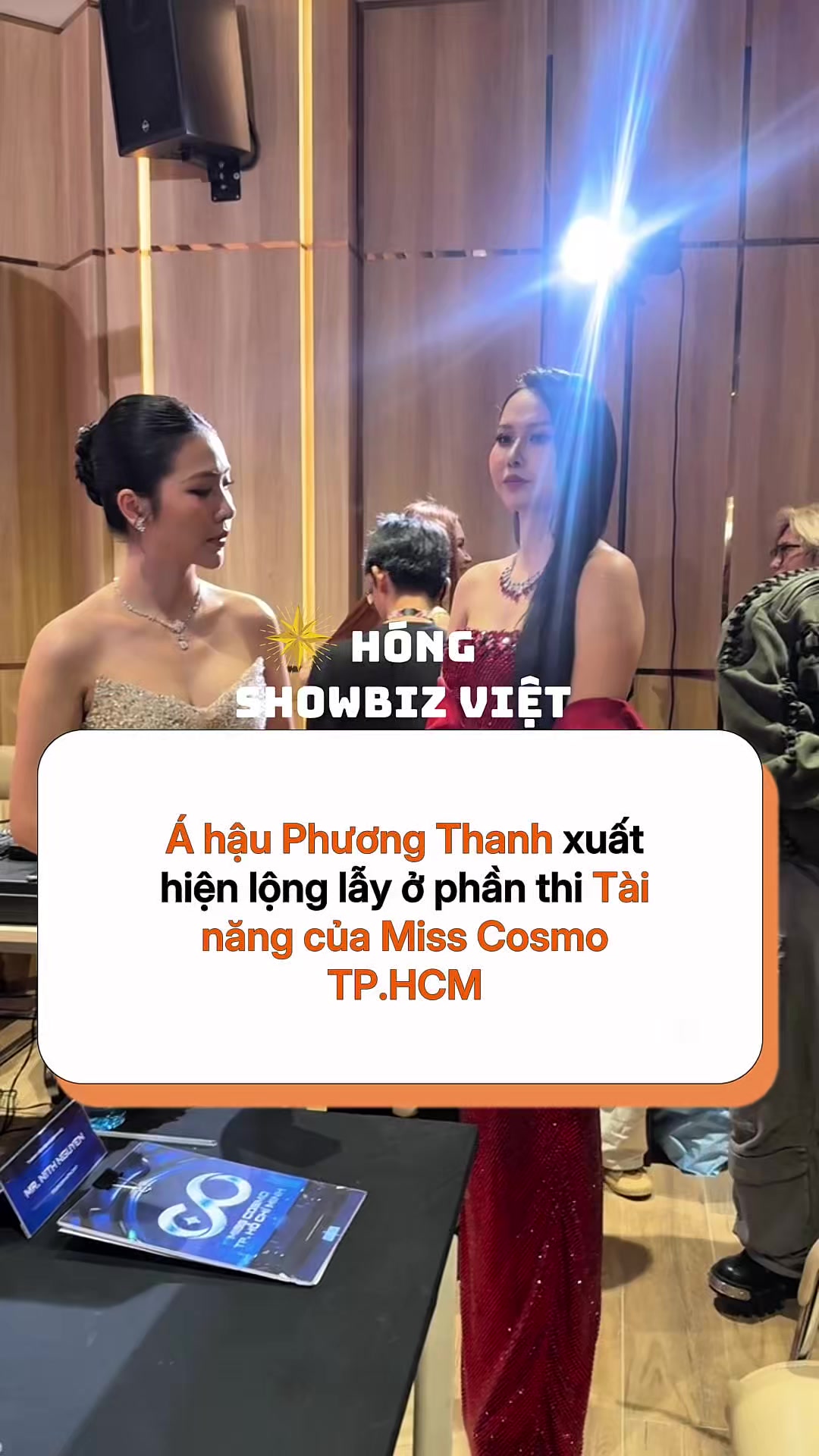 @H&oacute;ng Showbiz Việt
