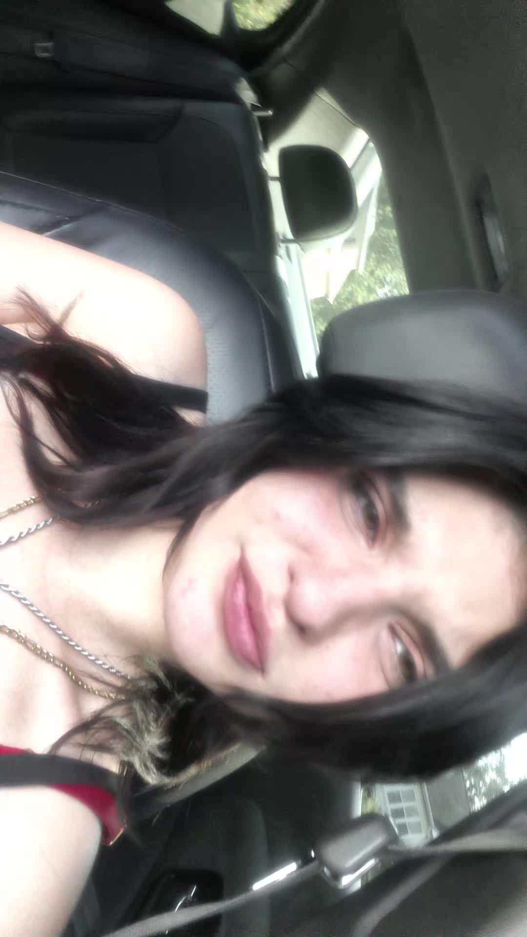 @Bella