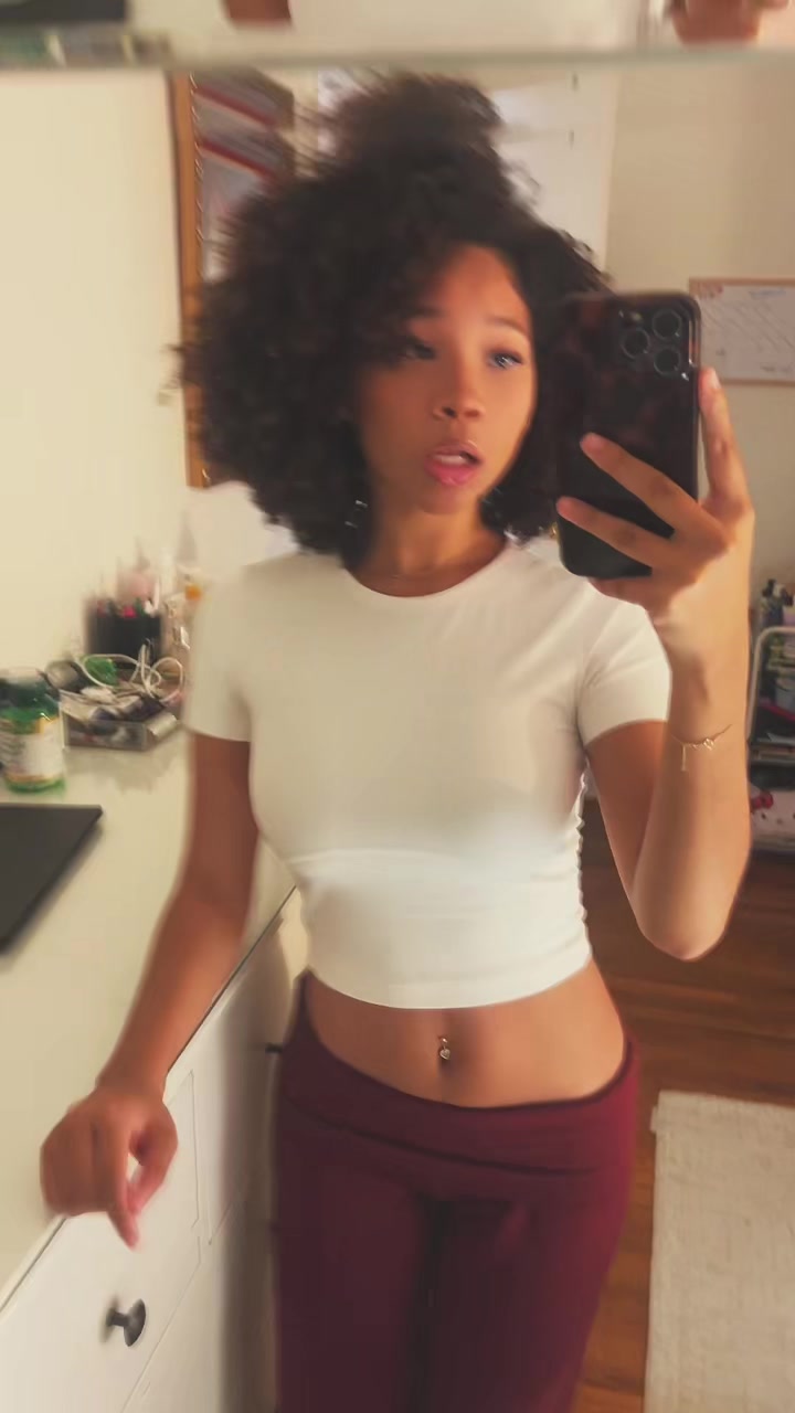 @anayah 🧏🏽&zwj;♀️