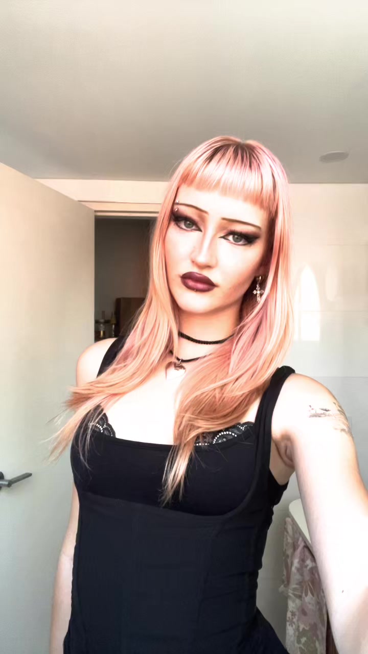 @f3rniegrowlz