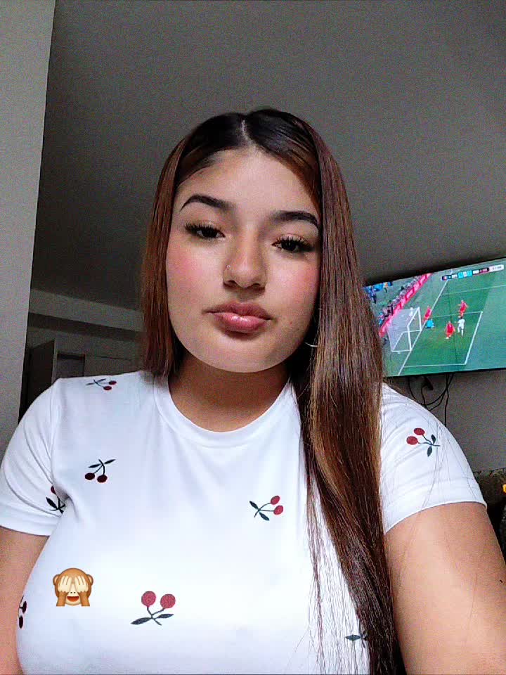 @𝒞𝒶𝓃𝒹𝓎 🍒