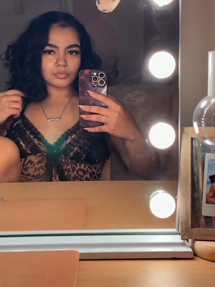 @👸🏻