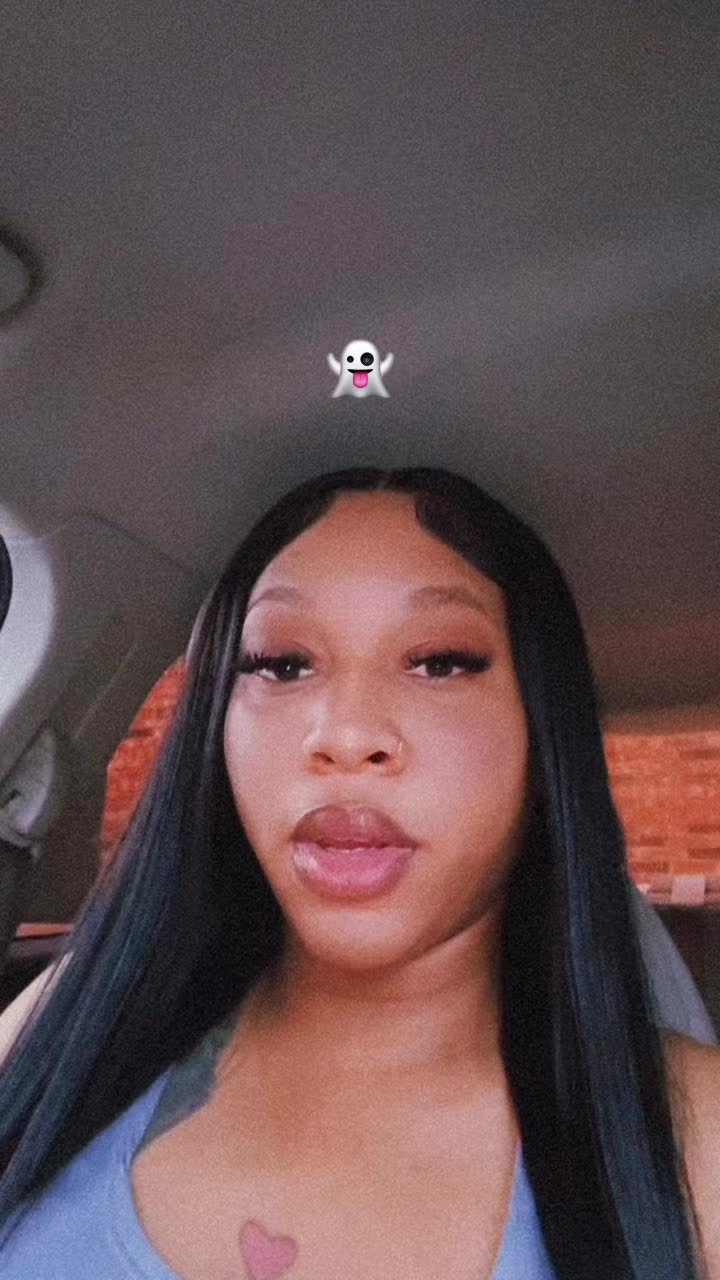 @_itslanaee