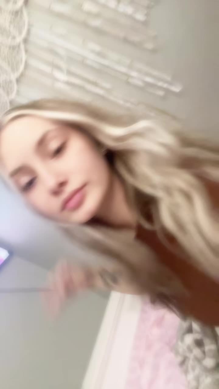@👀