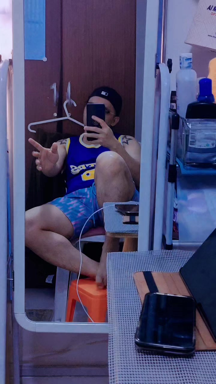 @pilyong_kuya_nyo12