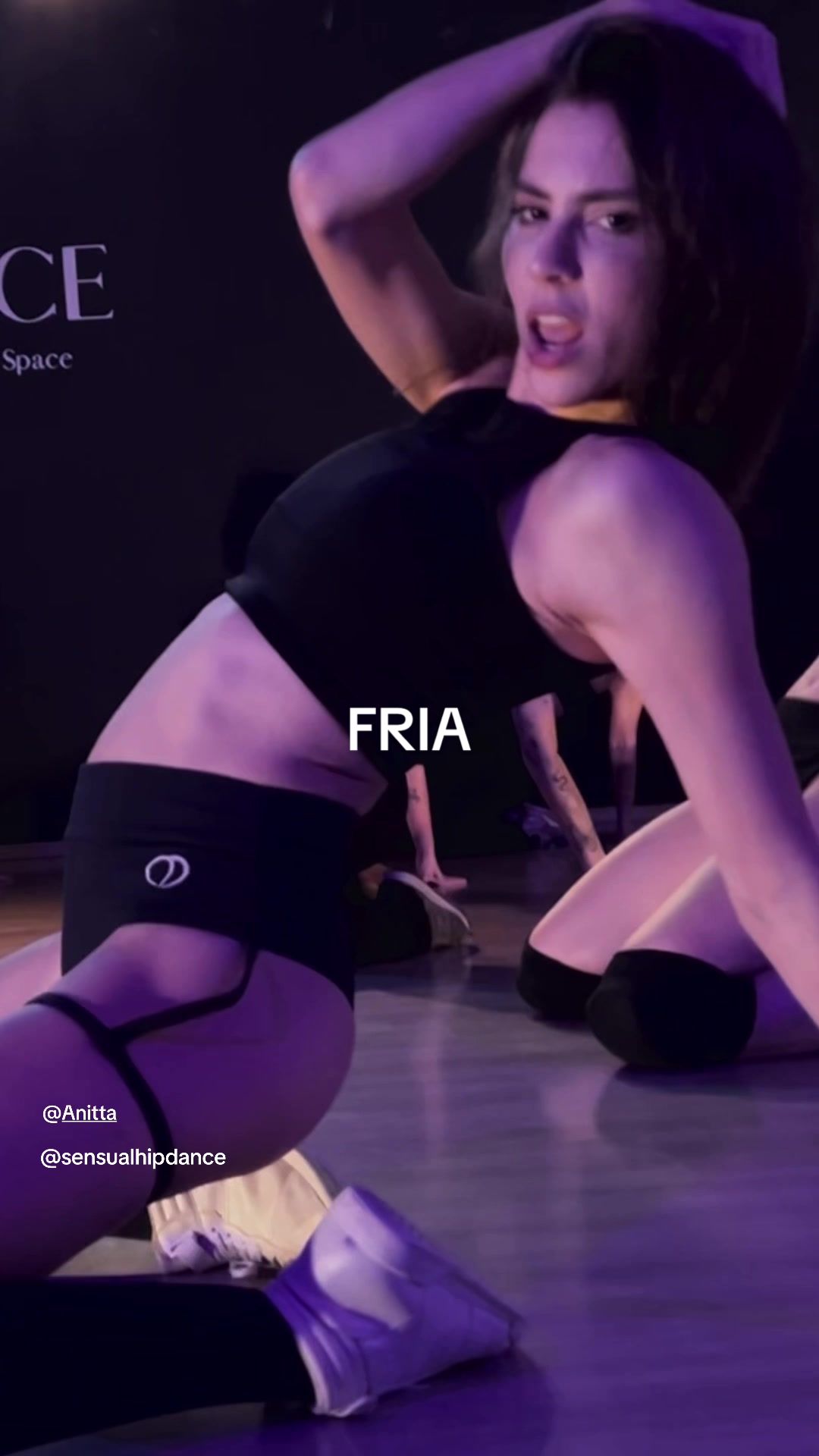 @SENSUALHIPDANCE