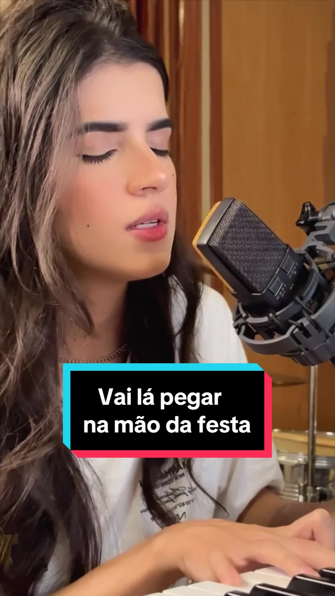 @Amanda Lince