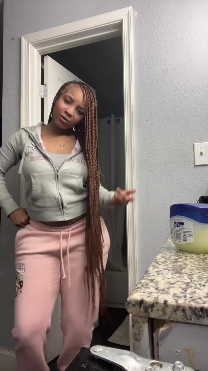 @Destinee
