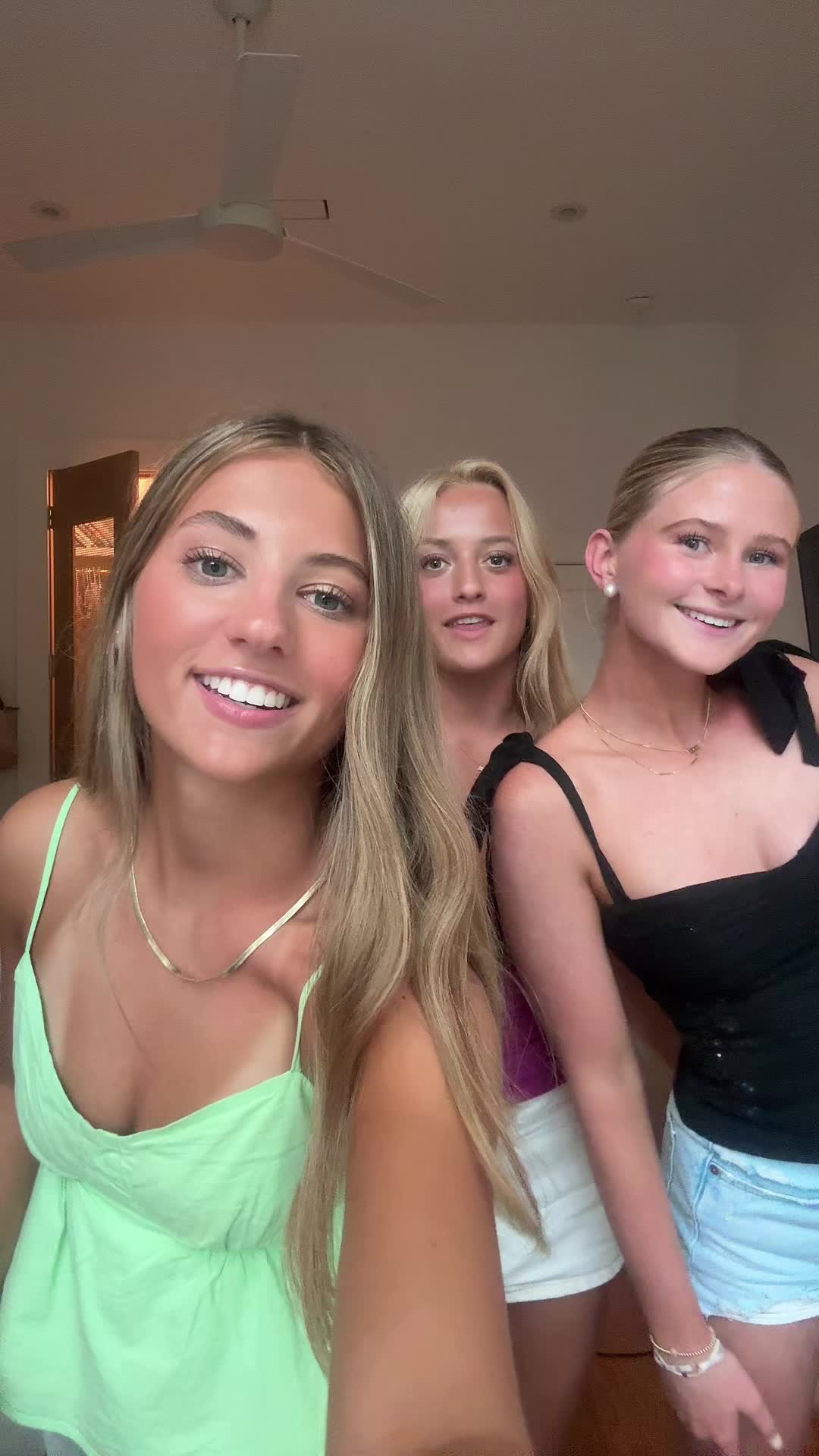 @sophiaannsab