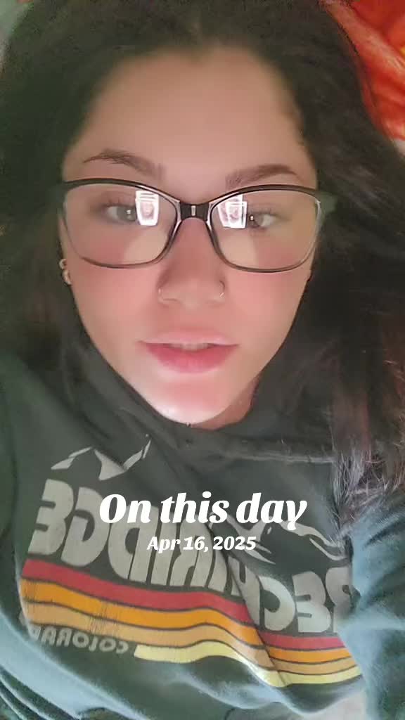 @Kat🎱❤️🕷️