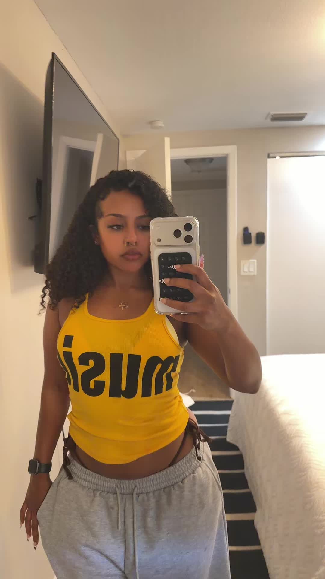 @samruuuu
