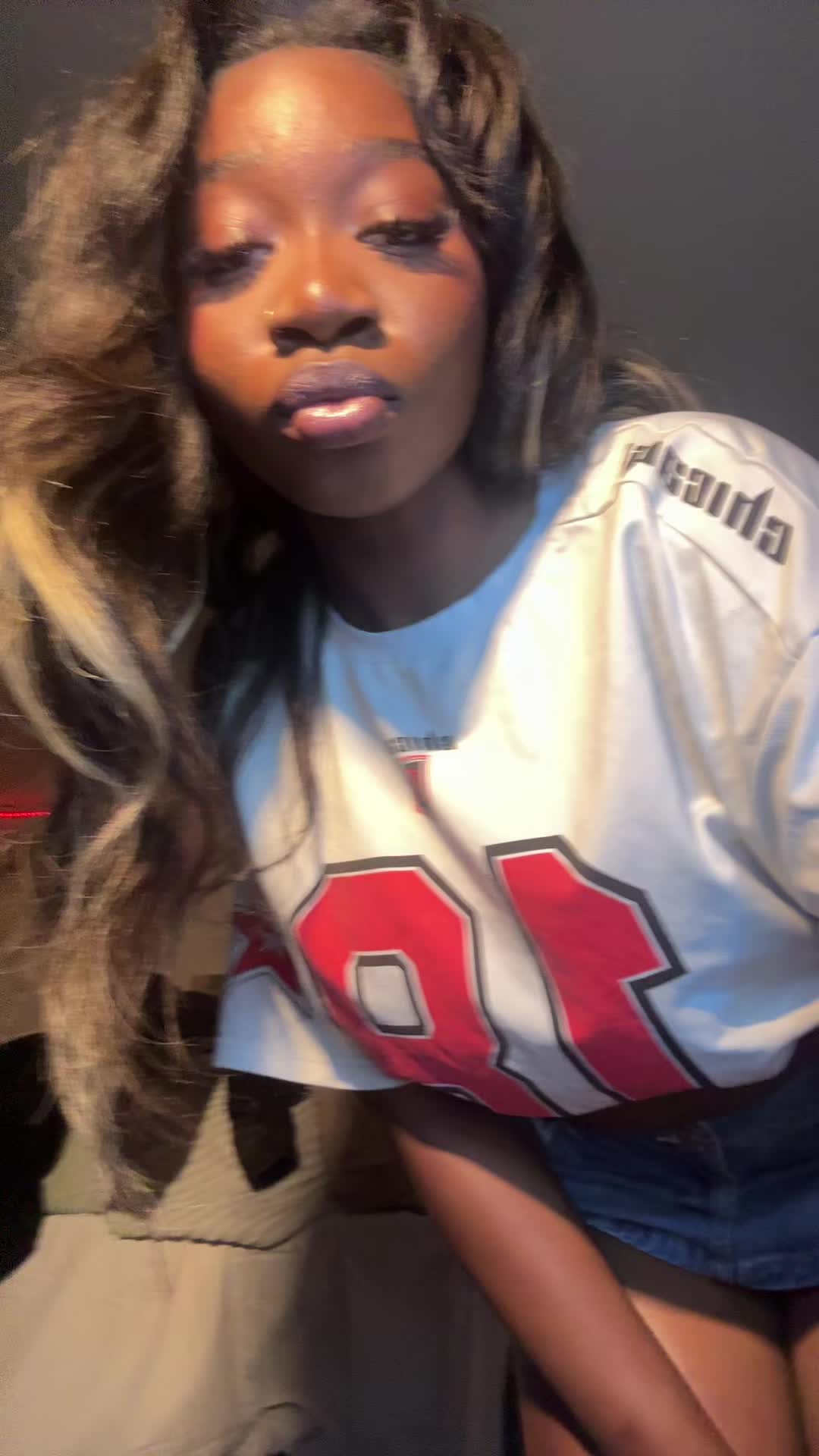 @SUE🇹🇬
