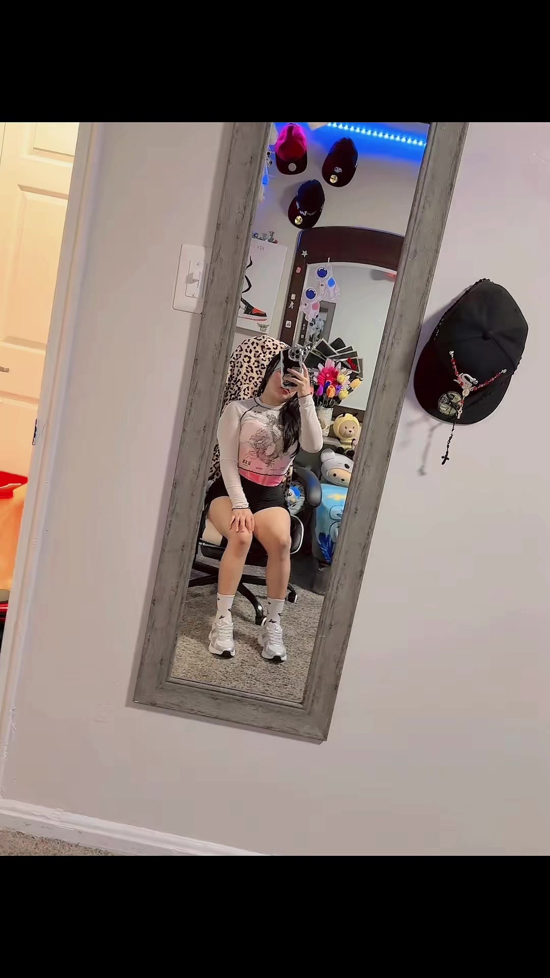 @Luna 🌙🖤💋