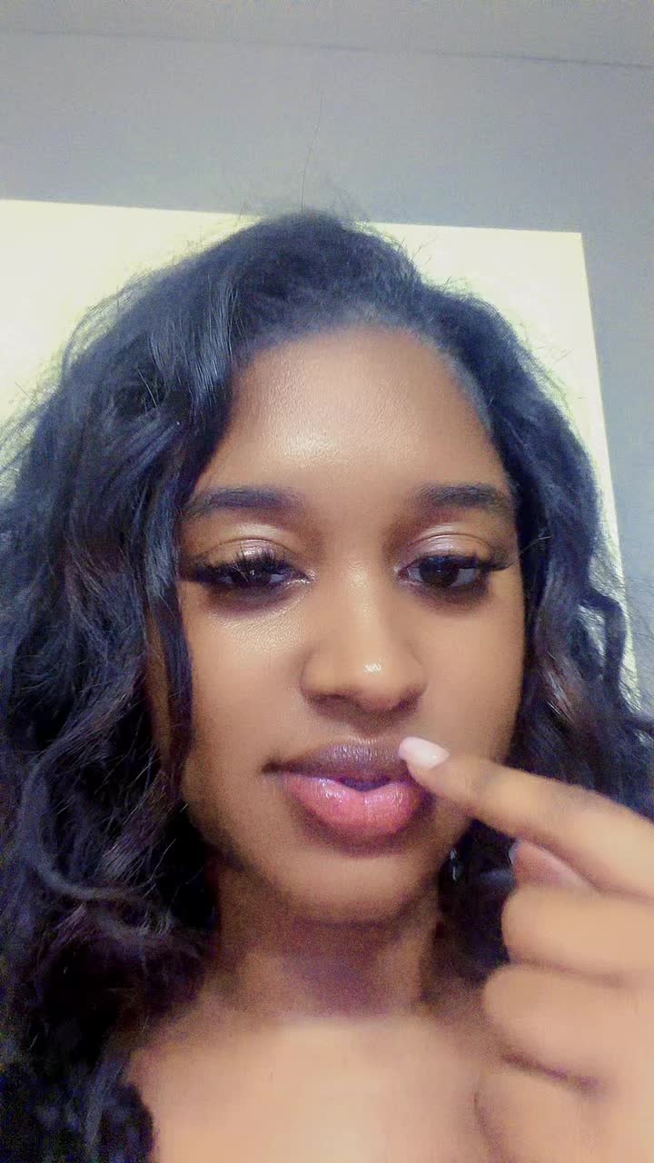 @Lay🧚🏾♂️