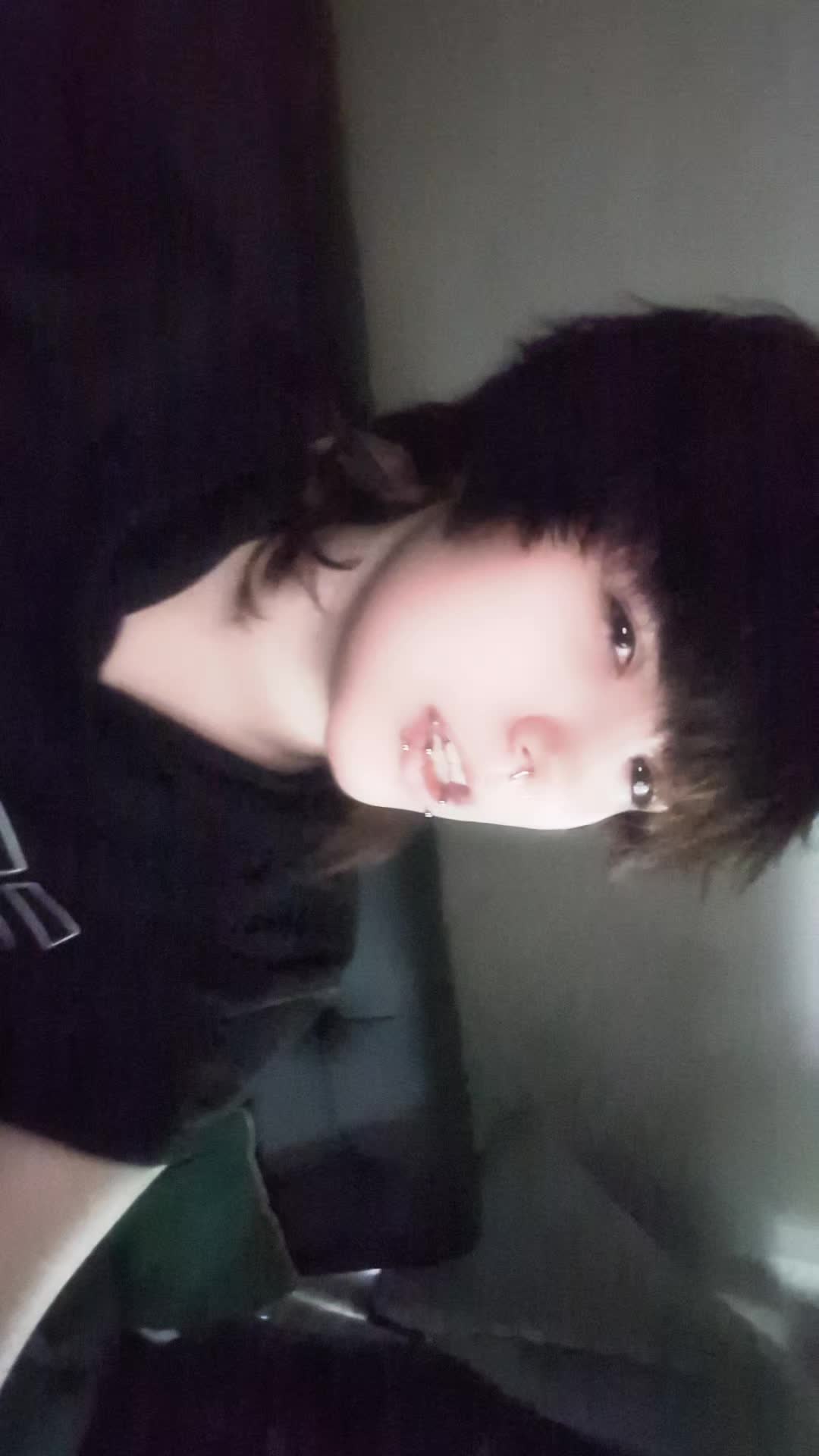 @Eyebags