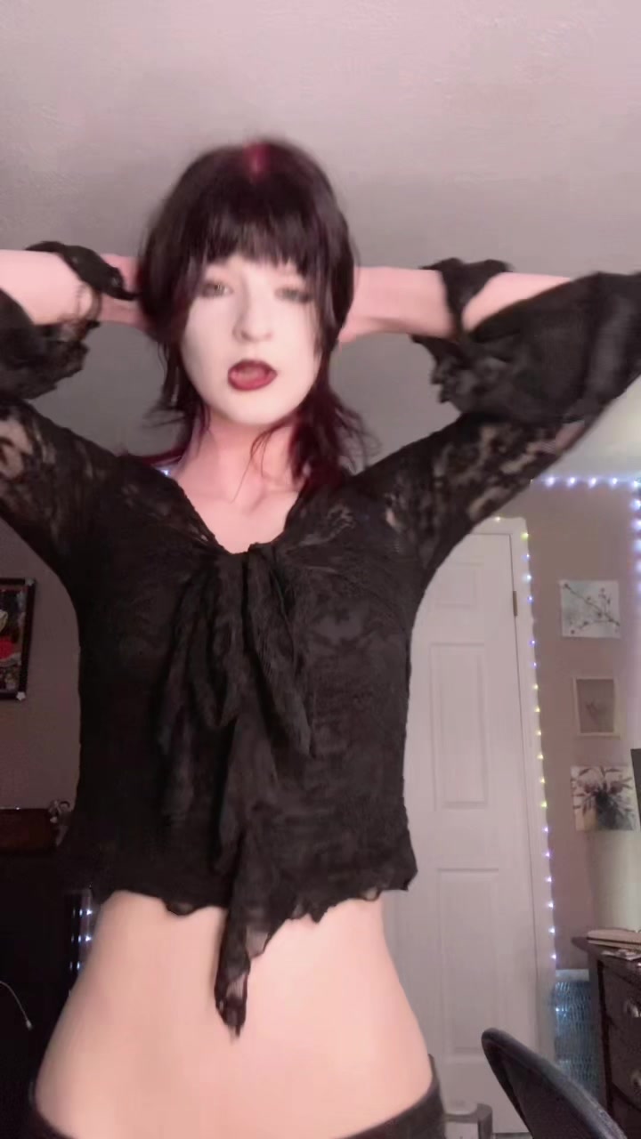 @Lily🕷️🕸️