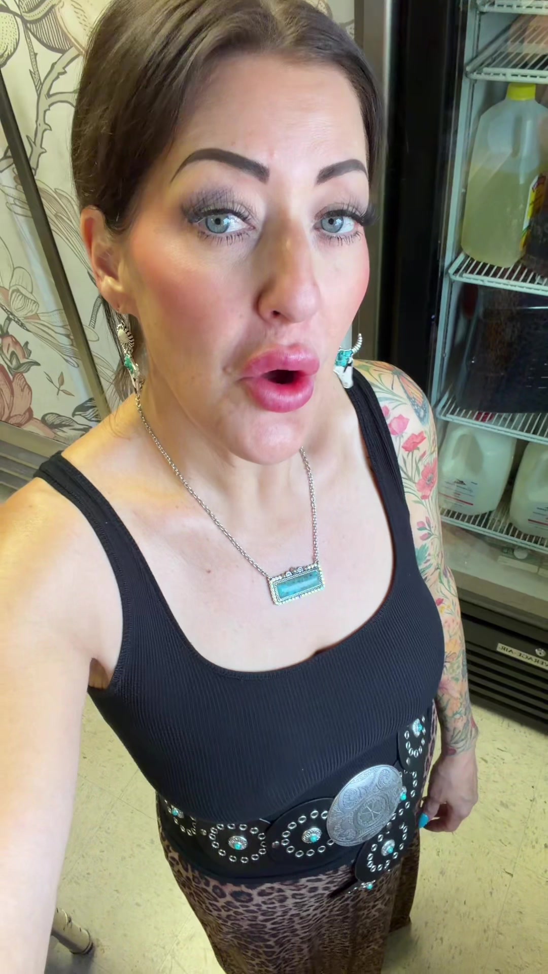 @hensandhoneyshoppe
