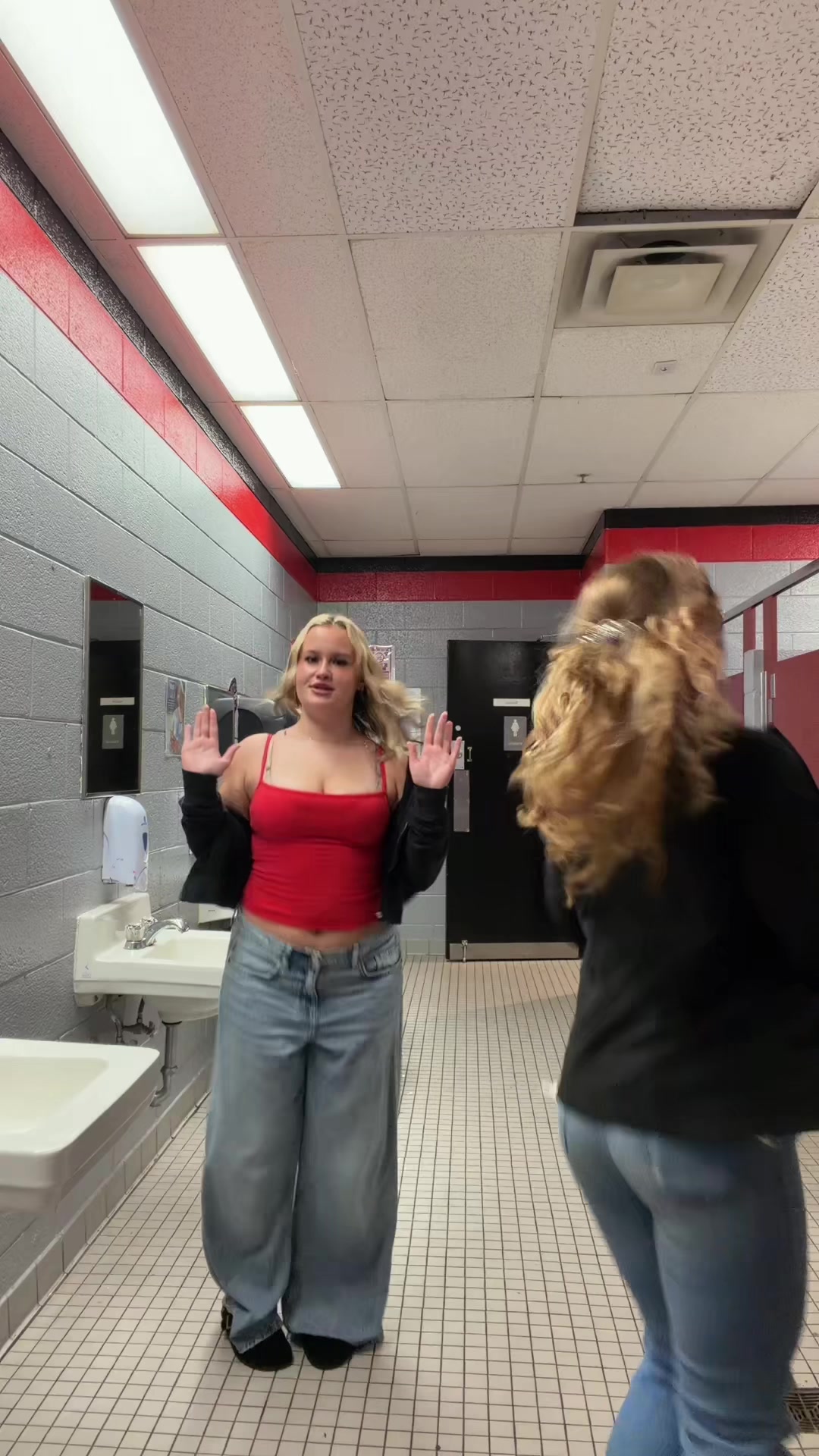 @𝐭 𝐚 𝐲 𝐥 𝐨 𝐫