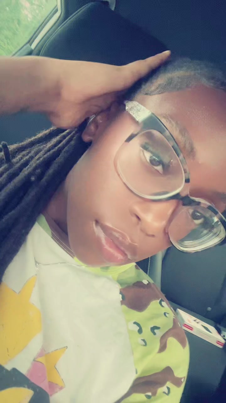 @velvetsparkles99