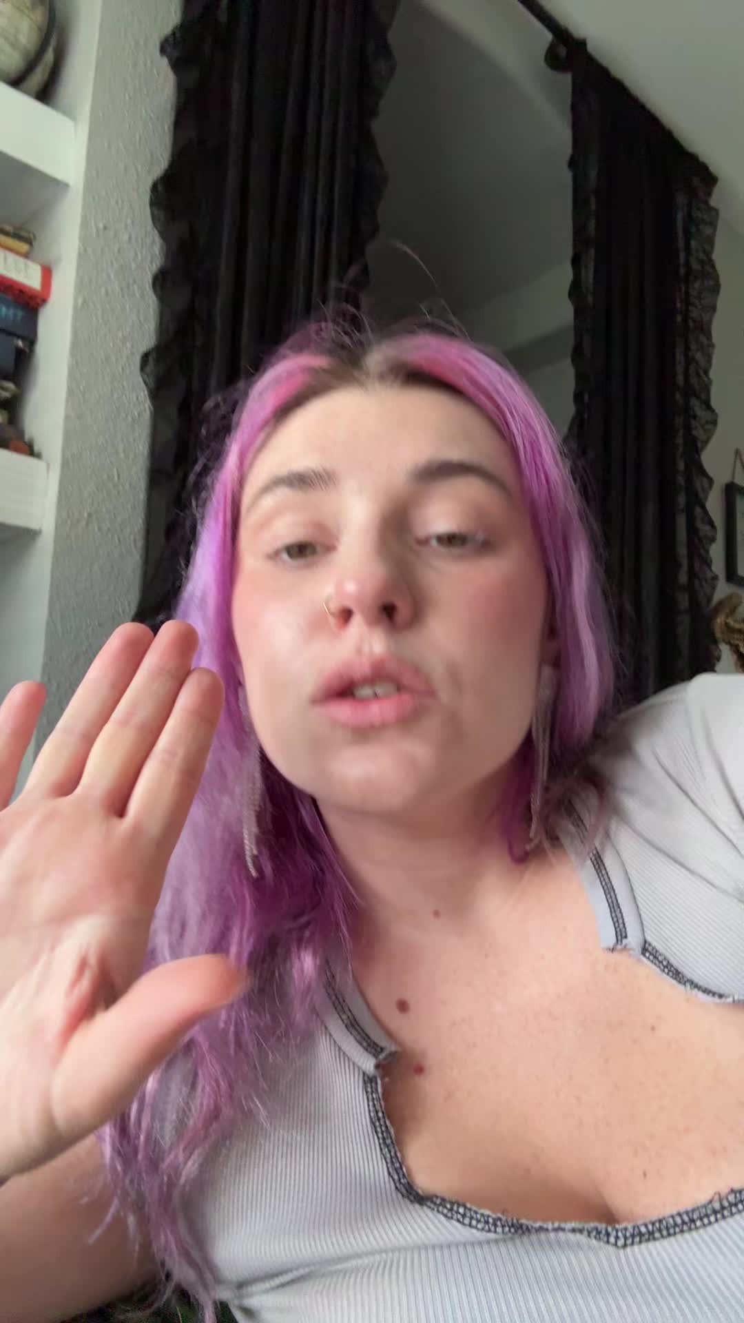 @Victoria Scott