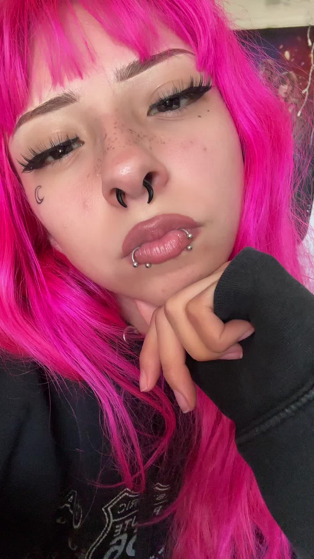 @𖣂 jewelcatx on ig ☽