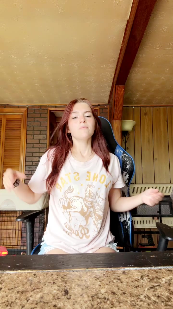 @xbrandi