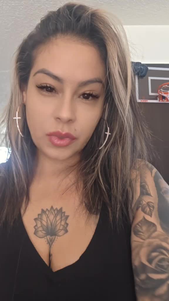 @Anjelina