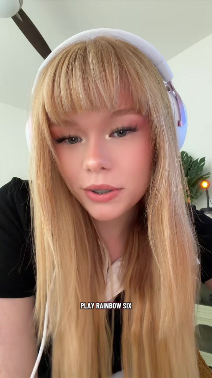 @redcharlotte