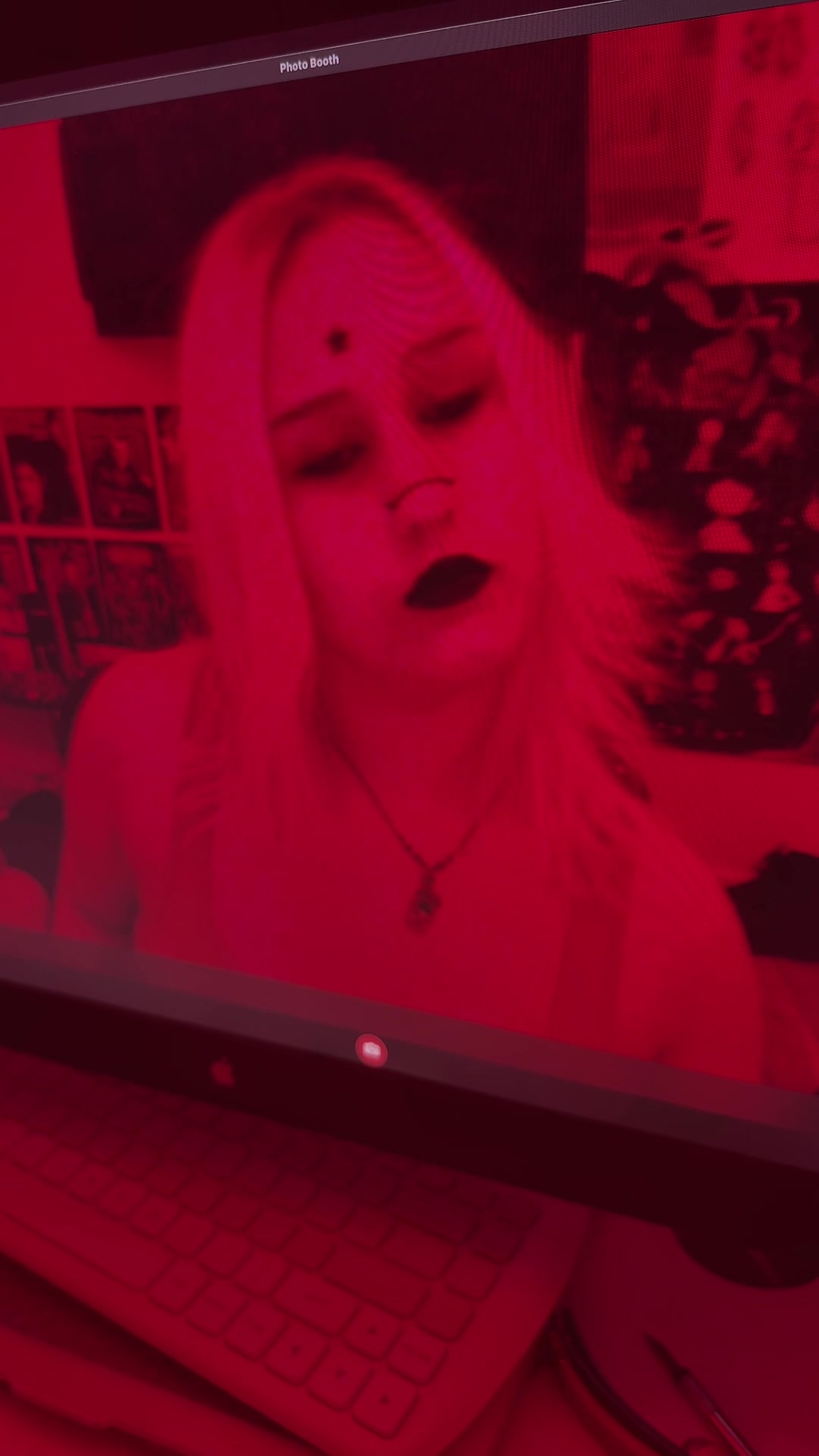 @cн&alpha;яℓєу🦇