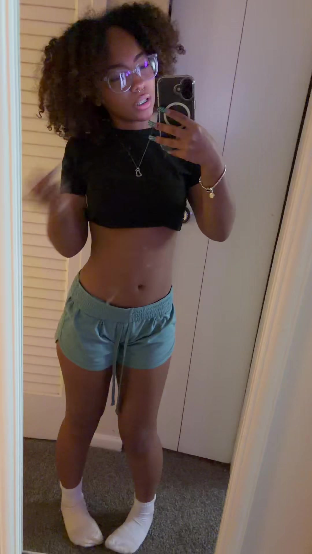 @shaymoula