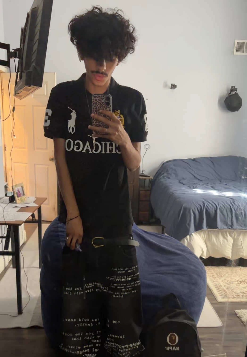 @⃟