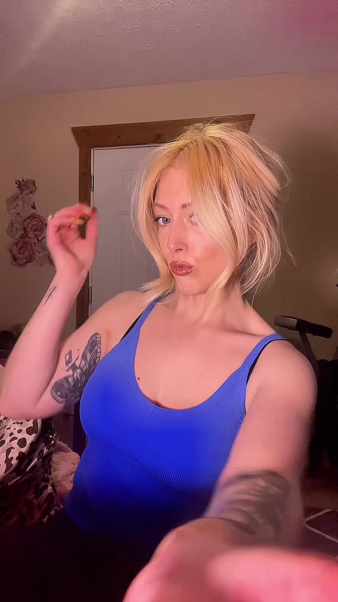 @Femmebot