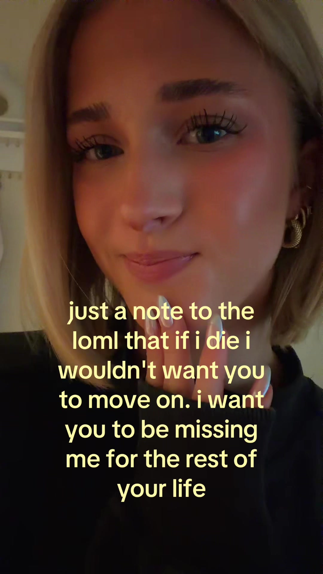 @theelliebarker