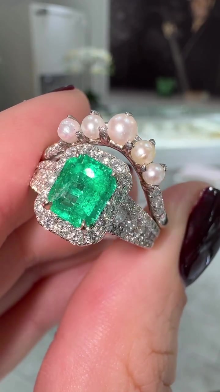 @JR Colombian Emerald