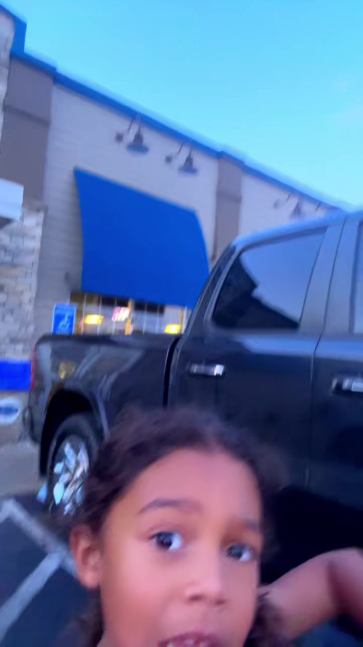 @alexislaw08