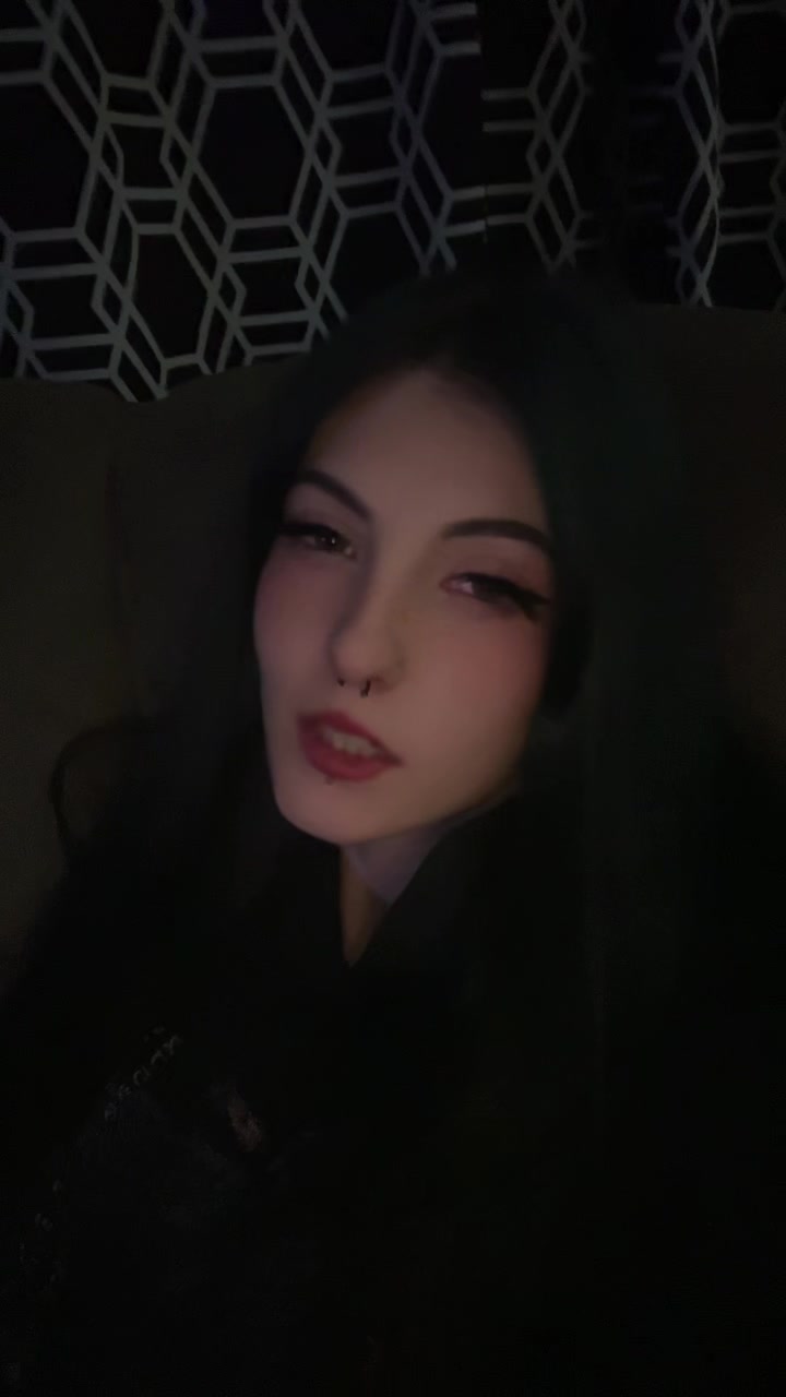@<3