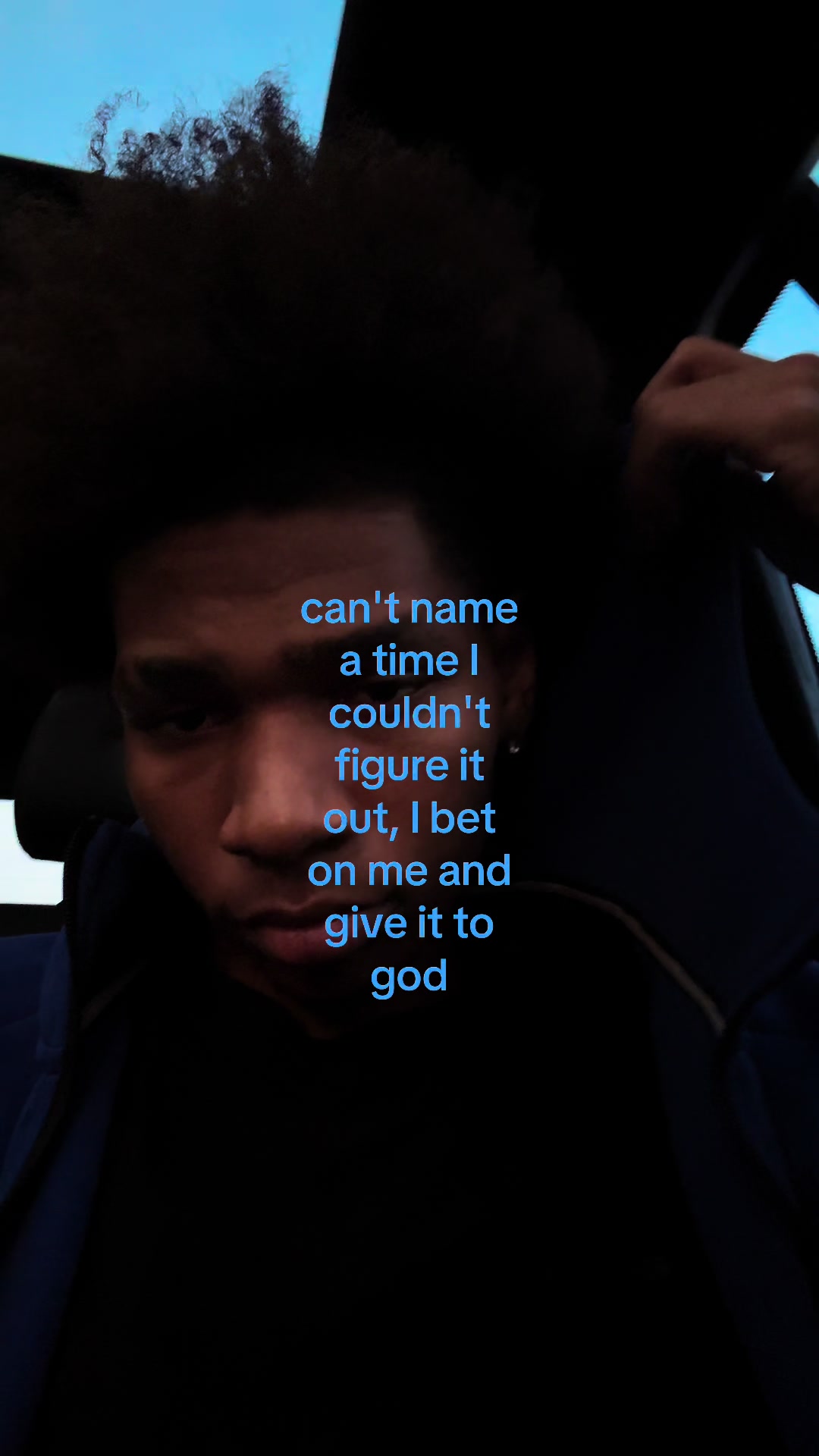 @⃟