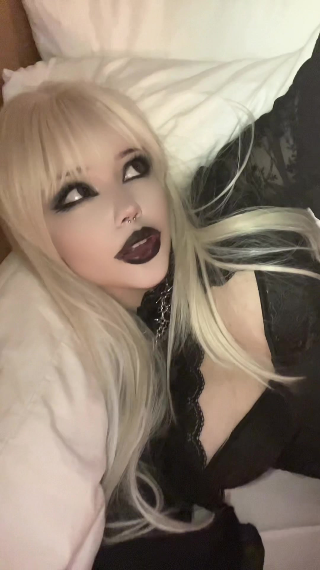 @isabella